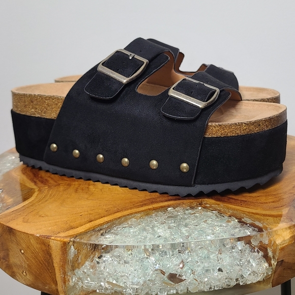 paragon sandals price list